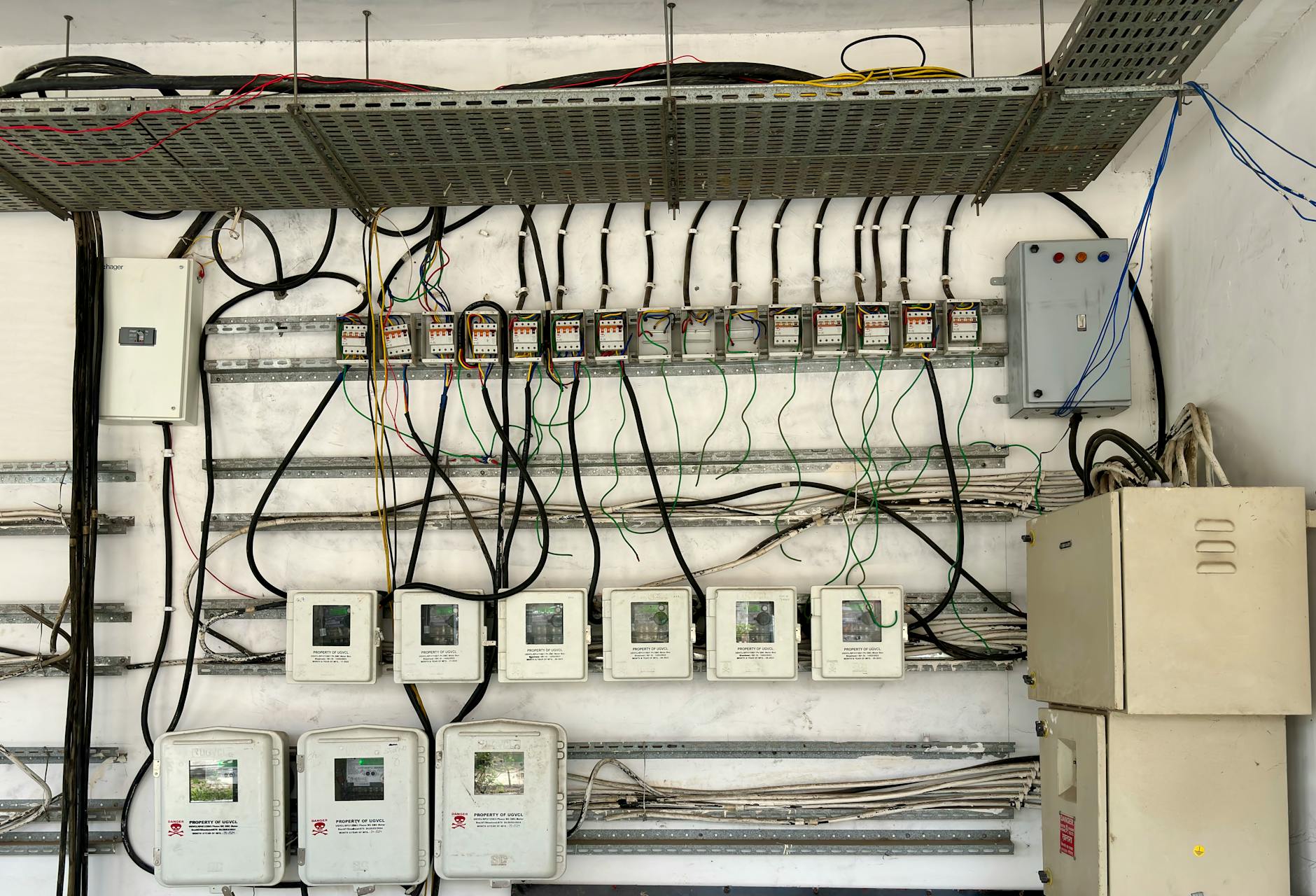 işyeri elektrik panosu kablo sigorta